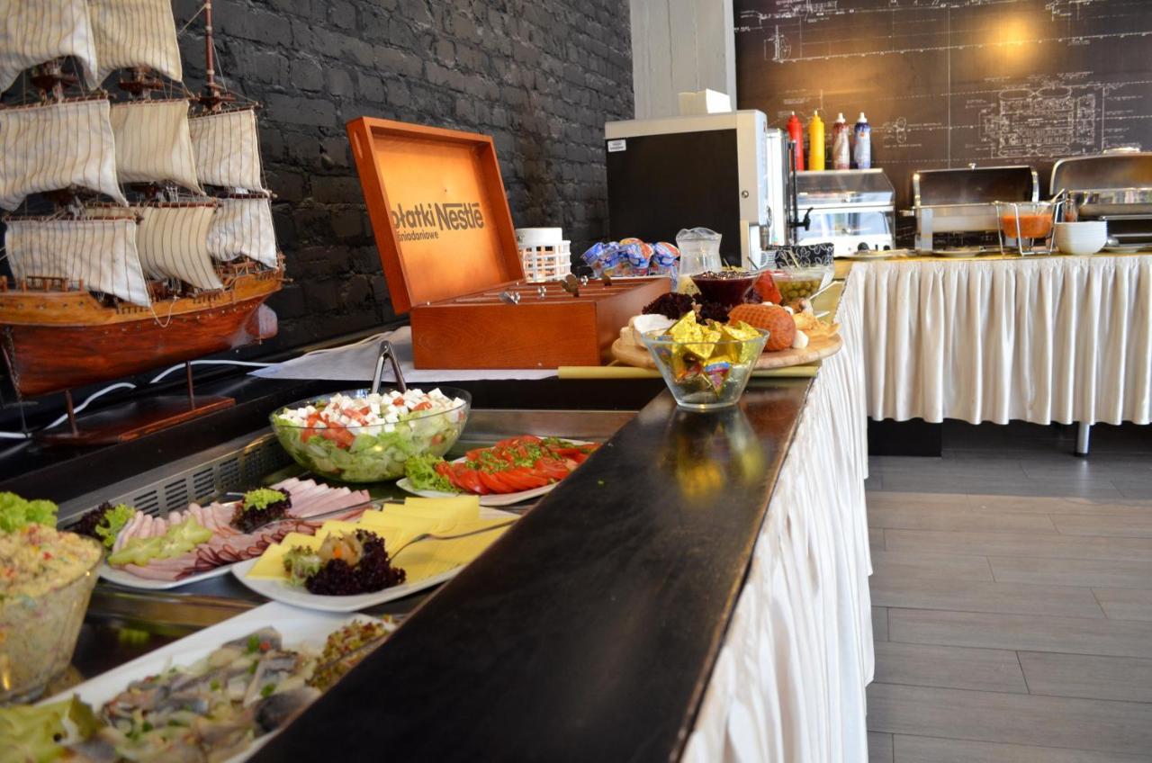 Hotel Malinowski Business Gliwice Buitenkant foto