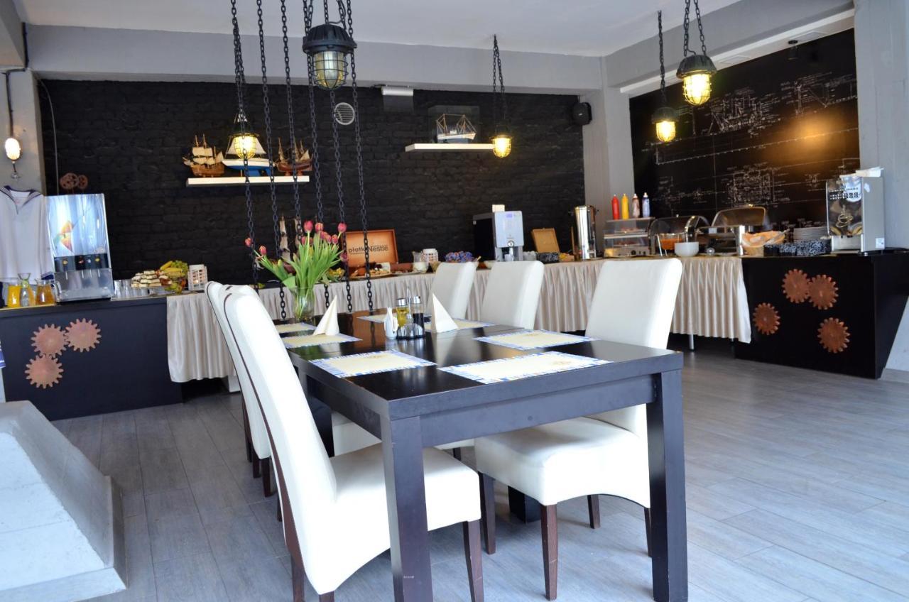 Hotel Malinowski Business Gliwice Buitenkant foto