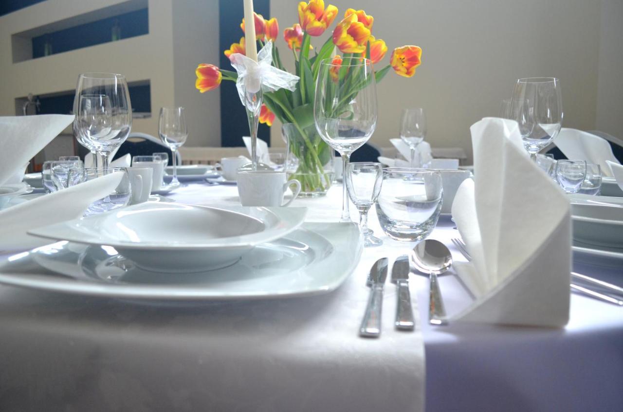 Hotel Malinowski Business Gliwice Buitenkant foto