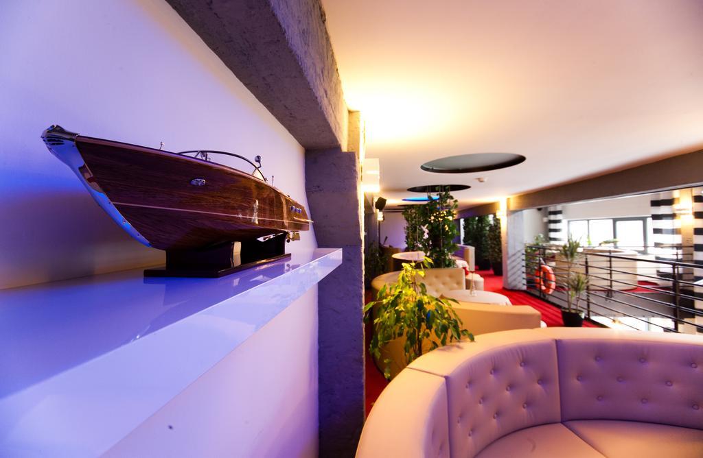 Hotel Malinowski Business Gliwice Buitenkant foto