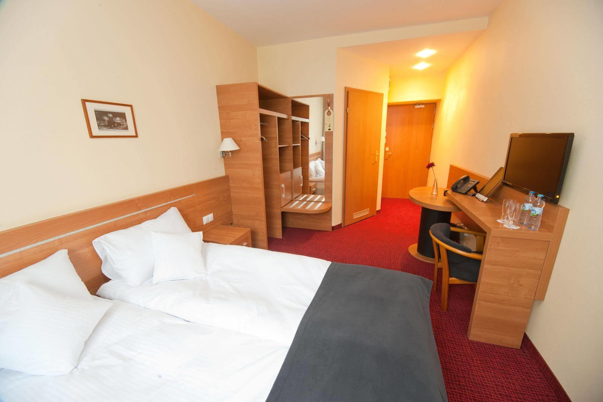 Hotel Malinowski Business Gliwice Kamer foto